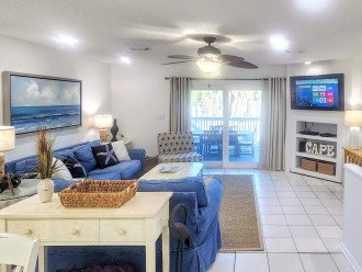 ACROSS FROM BEACHFRONT POOL: Gulf View – 40 Steps to Beach–Pet Friendly #5