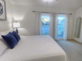 ACROSS FROM BEACHFRONT POOL: Gulf View – 40 Steps to Beach–Pet Friendly #22