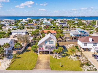 BRIGHT AND AIRY BEACH HOME JUST ONE BLOCK FROM BEACH ACCESS WITH A PRIVATE POOL! #31