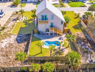 BRIGHT AND AIRY BEACH HOME JUST ONE BLOCK FROM BEACH ACCESS WITH A PRIVATE POOL! #32