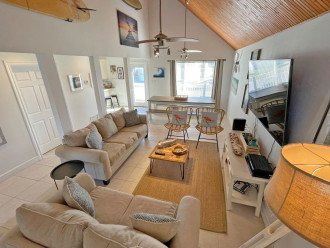 BRIGHT AND AIRY BEACH HOME JUST ONE BLOCK FROM BEACH ACCESS WITH A PRIVATE POOL! #13
