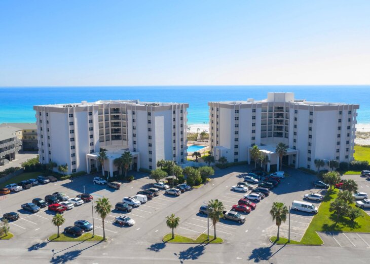 Beautifully Decorated & Cozy Gulf Front Condo at Regency Towers! #1