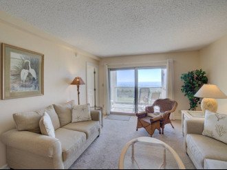 Beautifully Decorated & Cozy Gulf Front Condo at Regency Towers! #8