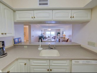 Beautifully Decorated & Cozy Gulf Front Condo at Regency Towers! #21