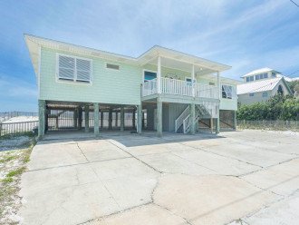 GULF-FRONT 5 bdr home - newly renovated interior! Sleeps 14 #36
