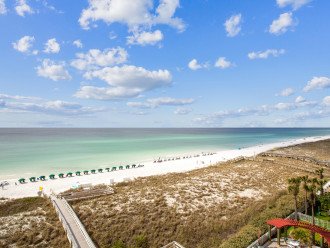 NICELY DECORATED 5TH FLOOR, GULF FRONT CONDO AT THE PEARL OF NAVARRE! #31