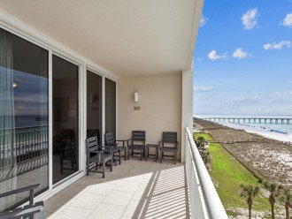 NICELY DECORATED 5TH FLOOR, GULF FRONT CONDO AT THE PEARL OF NAVARRE! #3