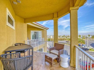 Luxury Townhome at Regency Cabanas with 2 pools and gorgeous Gulf Views! #22