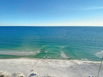 FREE BEACH SERVICE INCLUDED! 17TH FLOOR CONDO/THE PEARL OF NAVARRE! #50