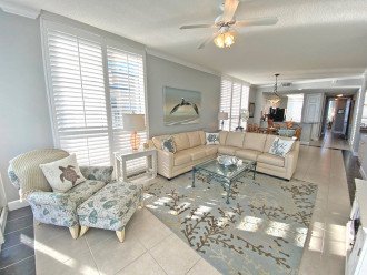 FREE BEACH SERVICE INCLUDED! 17TH FLOOR CONDO/THE PEARL OF NAVARRE! #4
