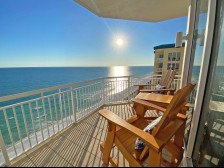 FREE BEACH SERVICE INCLUDED! 17TH FLOOR CONDO/THE PEARL OF NAVARRE!