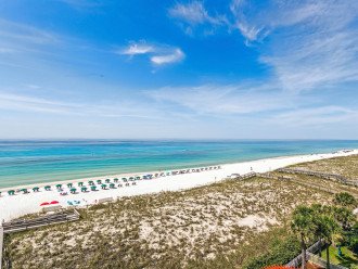 GORGEOUS 5TH FLOOR CONDO AT THE PEARL OF NAVARRE! #2
