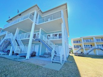 Breath-taking views of Sabine Bay from this beautifully decorated townhome! #36