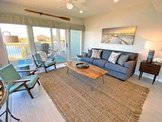 Breath-taking views of Sabine Bay from this beautifully decorated townhome! #6