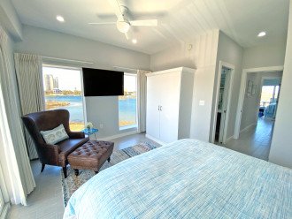 Breath-taking views of Sabine Bay from this beautifully decorated townhome! #31