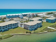 Breath-taking views of Sabine Bay from this beautifully decorated townhome!