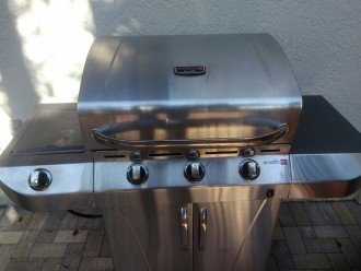 Charbroil commercial grade grill