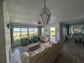 Town Home With Direct View of Beach!-NEWLY RENOVATED!