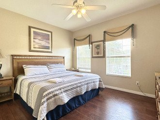 MASTER BEDROOM ON SECOND FLOOR WITH KING SIZE BED