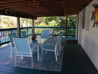 Outdoor Dining on the Wraparound Deck