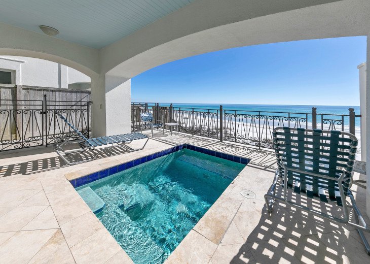 Welcome to Villa Royale! Stunning Beachfront Townhome With Sweeping Gulf Views