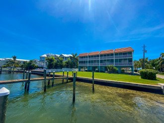 Perfect Beach Getaway with Bay Views & Boat Dock w/ Trailer Parking #24
