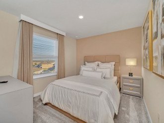GREAT PRICE! 10 Bed 8 Bath Windsor Island Resort. STUNNING HOME! #1
