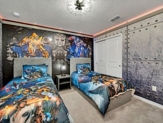 Stunning Windsor Island! 8 Bed 6 Bath. Star Wars Games Room BEST PRICES! #1