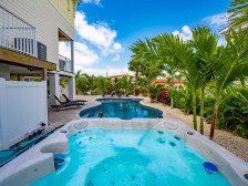 Private Pool, Hot Tub, Dock, Canal Front, Beach!