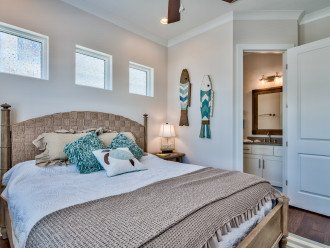 The Pearl: Luxurious 5 BR! Sleeps 15. Golf Cart. Across from pool. #1