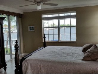 Large Luxury 3 bedroom condo overlooking harbor with ocean view, boat slip #1