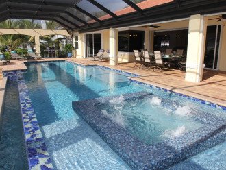 Caribbean Island Dolphin View:4Suites,5ZoneA/C-54 ft Pool/Spa,Dock 2min.to River #6