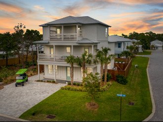 Brand New Luxury Home! Private Pool- Free 6 Seat Golf Cart! 4 Min to Beach #1