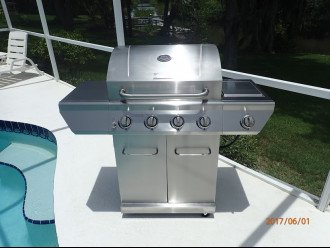 Stainless steel gas BBQ
