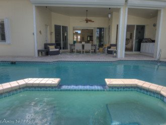 Beautiful Pool Home Professionally Renovated #25