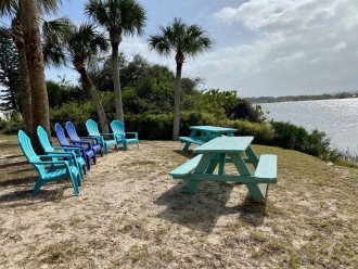 Walk to the beach from this peaceful, pet friendly, hideaway #1