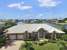 ~~LARGE HOME WITH FANTASTIC WATERVIEW & SUNSETS~~