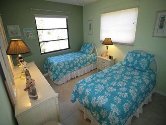 Guest Bedroom - Single Beds