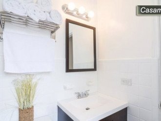 2nd Bathroom with Tub/Shower combo