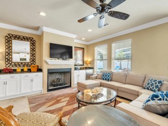 Cozy Living Room Includes Wet Bar with Mini Fridge