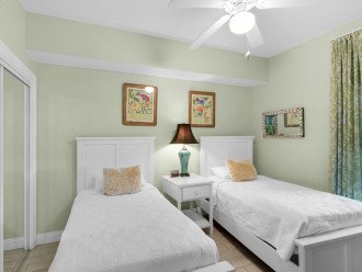 2nd guest bdrm w/2 comfortable twin beds to stretch out & relax
