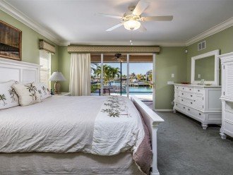 Large First Floor Master Suite w/King Bed