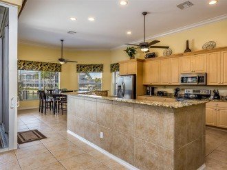 Large Kitchen/Dining Area - Fully Equipped