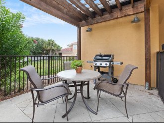 1st floor pergola patio with natural gas grill