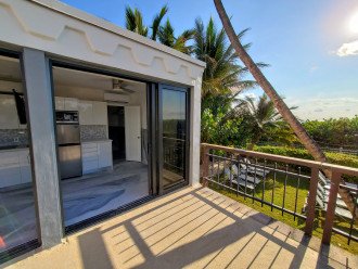Direct Oceanfront Balcony with Blue Ocean Views - 1402 #39