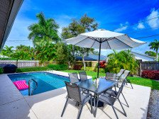 Last Mango - Home with Pool and Walking Distance to Beach! Pet Friendly