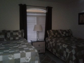 Guest bedroom with 2 double beds