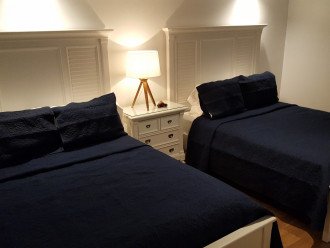 Master Bedroom w/ 2 Queen Beds