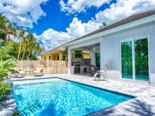 Second Wind! House with heated pool and walking distance to beach!