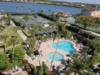 Harbor Towers has 2 heated pools, 3 tennis courts, kayak launch, boat marina, gy